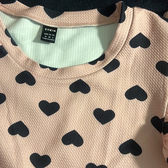 Used once, tryna clear out my closet   Like new - Picture 2 of 3